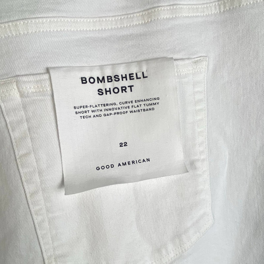 Good American women size 22 denim shorts Boombshell white raw hem 90s NWT cheek - Picture 6 of 7